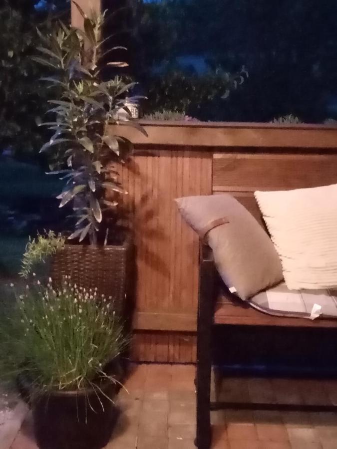 Mija Apartman S Vinnym Sklipkem, Zahradou A Grilem Kajov Exterior photo