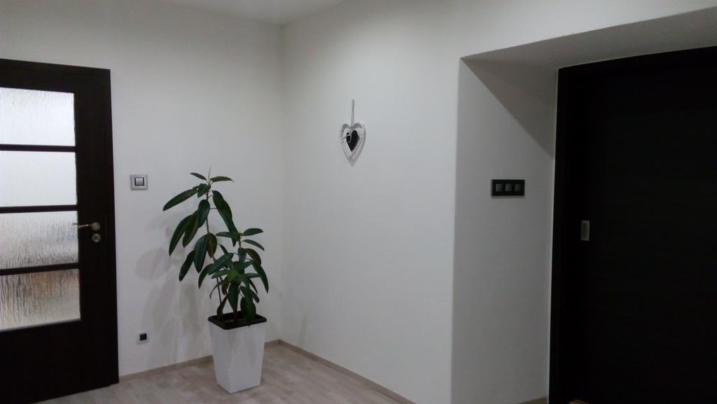 Mija Apartman S Vinnym Sklipkem, Zahradou A Grilem Kajov Exterior photo